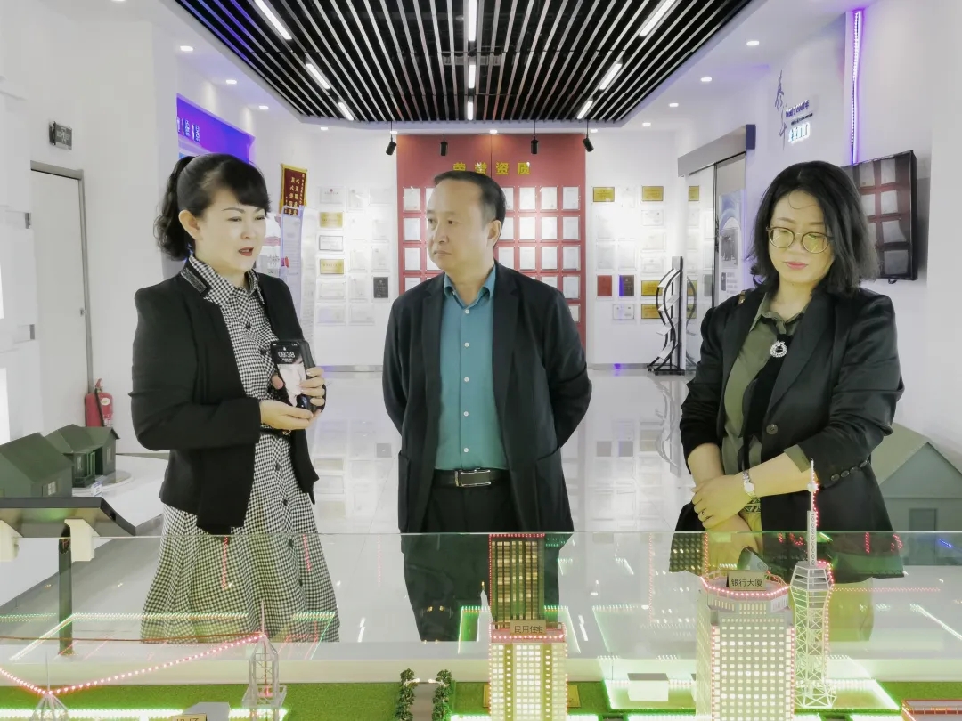 1621402640384064.jpg 640.webp (5).jpg